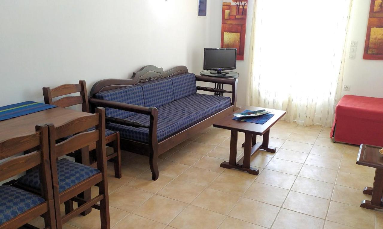 Ioli Apartments Alopronia Ngoại thất bức ảnh