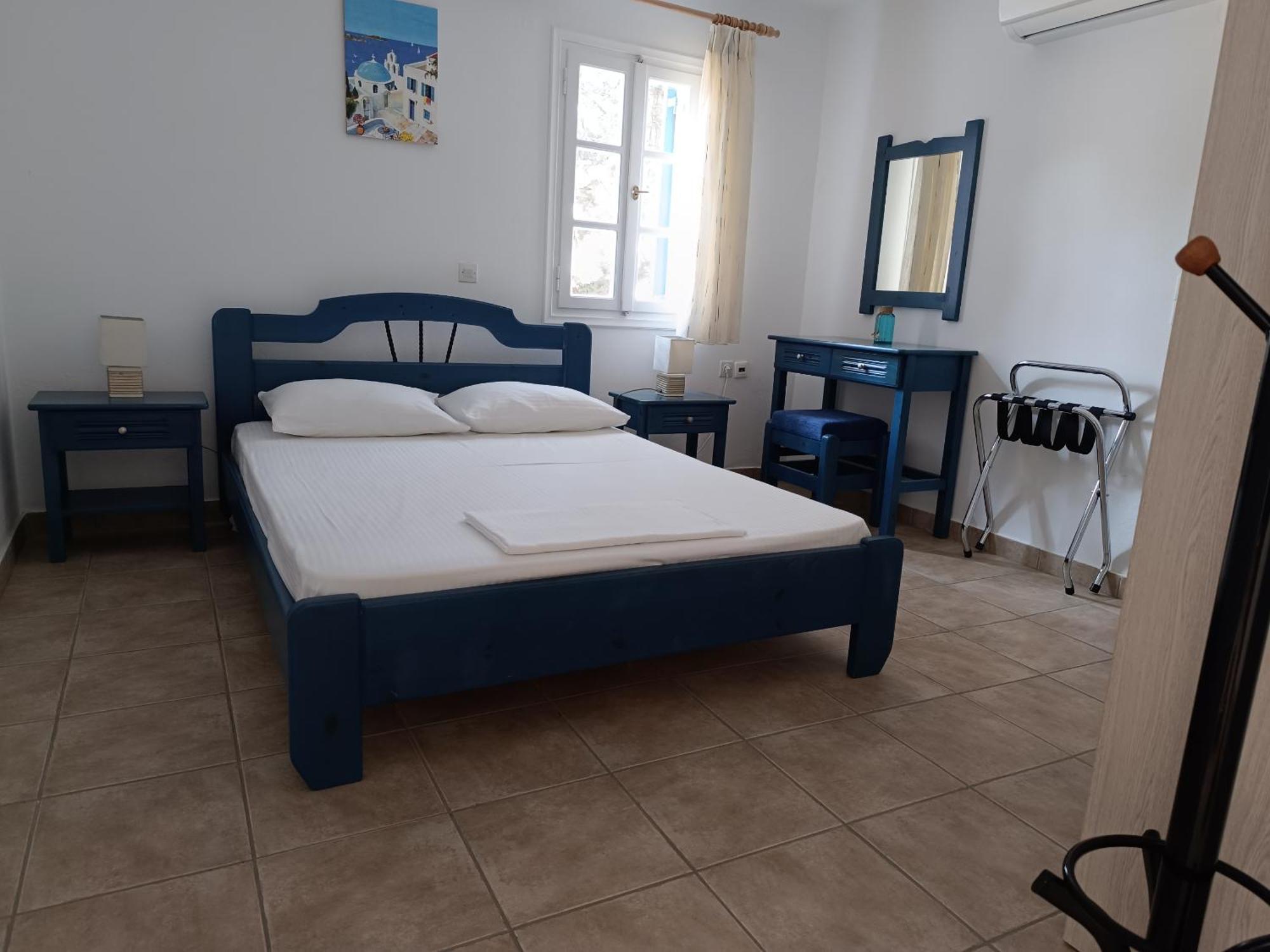 Ioli Apartments Alopronia Ngoại thất bức ảnh