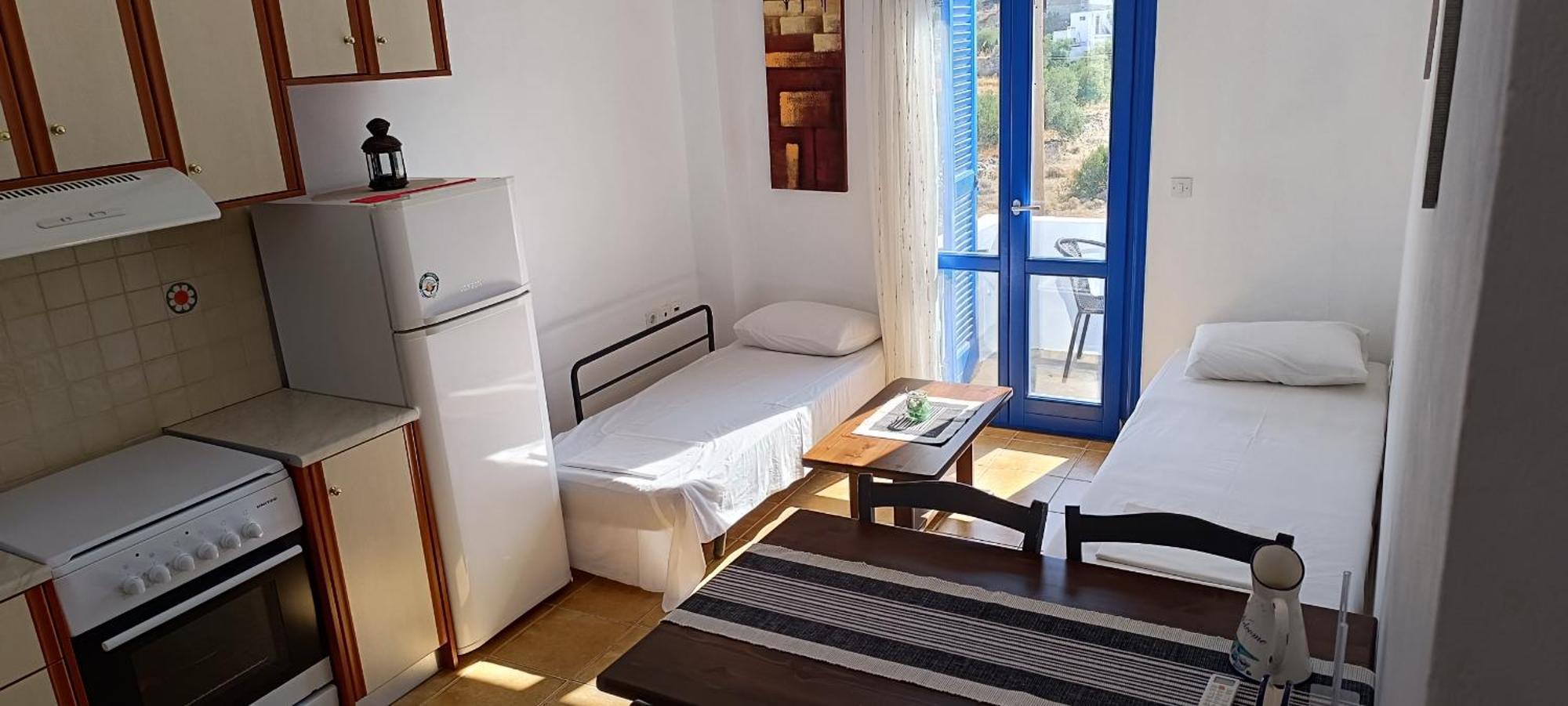 Ioli Apartments Alopronia Ngoại thất bức ảnh