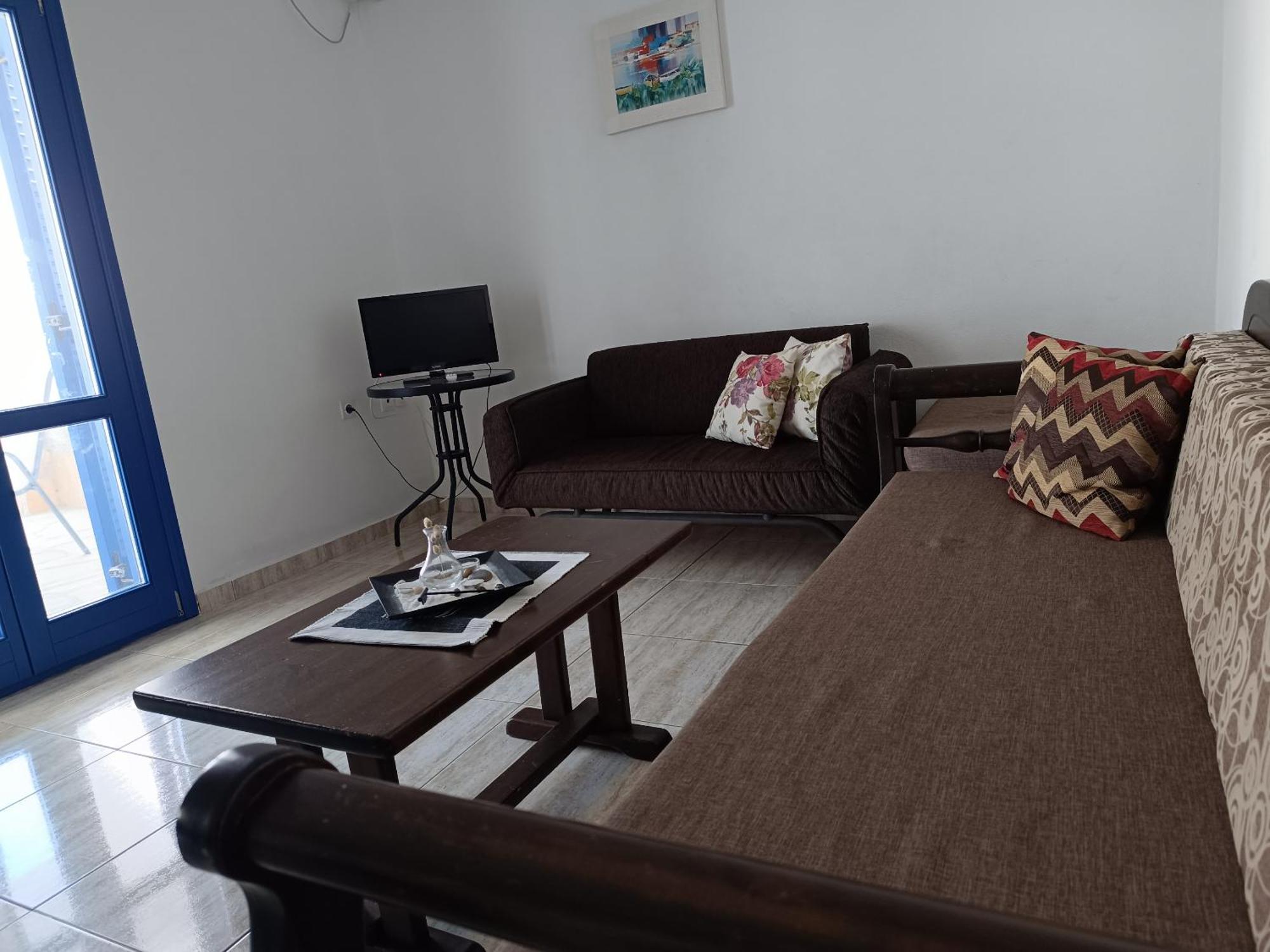 Ioli Apartments Alopronia Ngoại thất bức ảnh