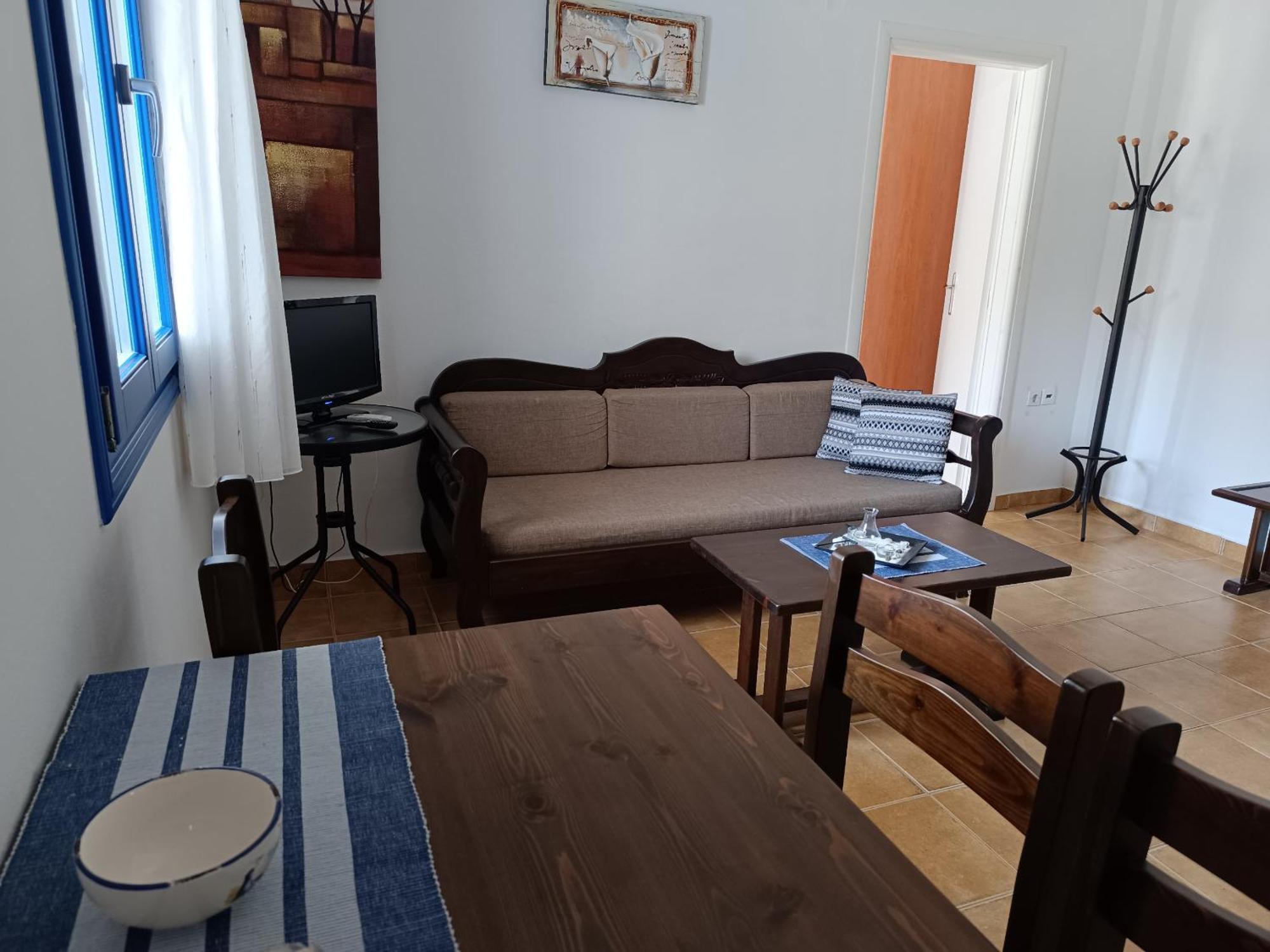 Ioli Apartments Alopronia Ngoại thất bức ảnh